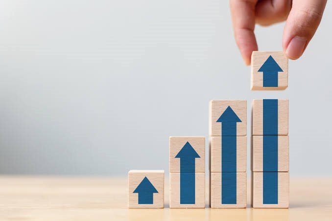 ROE vs. ROCE: The Ultimate Showdown for Financial Success!